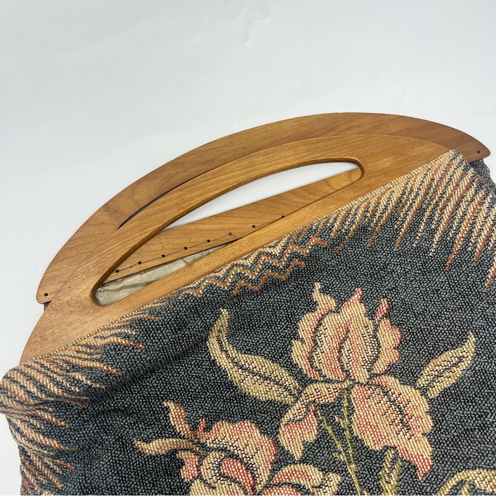Vintage Floral Tapestry Handbag with Wooden Handles Mid Century Needlepoint - Picture 4 of 13